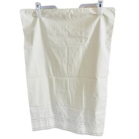 Vintage JC Penney Standard Pillowcase Embroidery Vine Cream Ivory Bed Linen - Picture 2 of 11